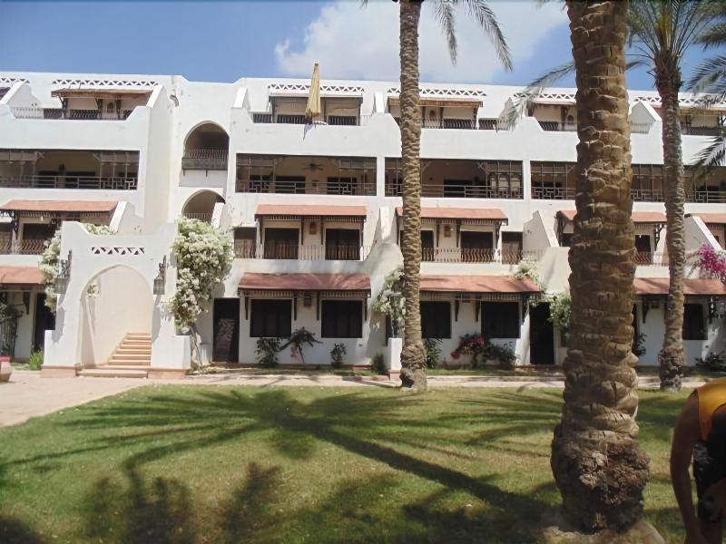 Six Corners Resort Abū Sulţān Exteriér fotografie